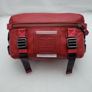 良品　コーチ　vintage coach old hobo red 9059 Coach Vintage Old Hobo Red 9059 #PG3GV9 | eBay